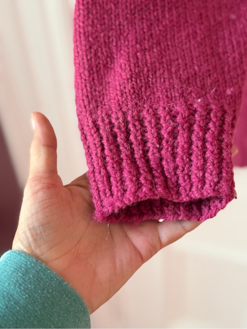 Women’s Handmade Two Tone Pink Whale Tail Long Sleeve Crew Neck Sweater Size L - Picture 3 of 8